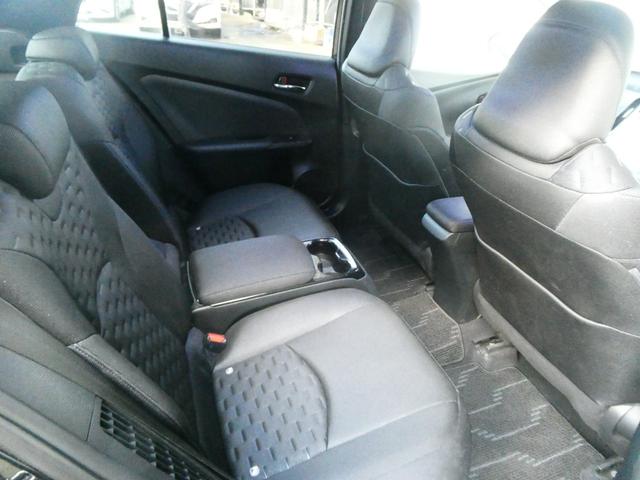 プリウスＰＨＶ Ａ　トヨタセーフティ　コーナーセンサー　レーダークルコン　衝突軽減　ドラレコ　Ｐアシスト　レーンアシスト　シートヒーター　ステアヒーター　ステリモ　ＴＲＤエアロ　Ｂカメラ　ＥＴＣ２．０　純正ＳＤナビ（13枚目）