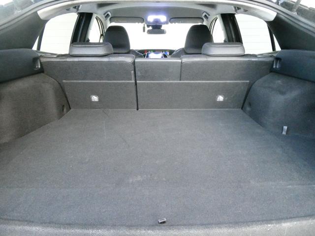 プリウスＰＨＶ Ａ　トヨタセーフティ　コーナーセンサー　レーダークルコン　衝突軽減　ドラレコ　Ｐアシスト　レーンアシスト　シートヒーター　ステアヒーター　ステリモ　ＴＲＤエアロ　Ｂカメラ　ＥＴＣ２．０　純正ＳＤナビ（16枚目）