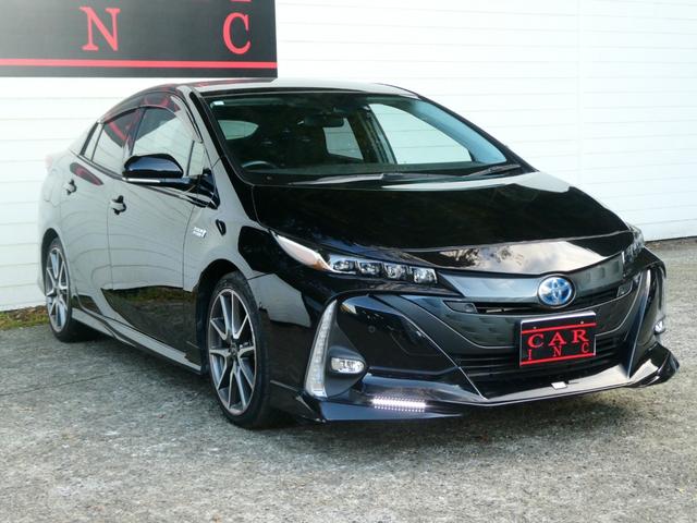 プリウスＰＨＶ Ａ　トヨタセーフティ　コーナーセンサー　レーダークルコン　衝突軽減　ドラレコ　Ｐアシスト　レーンアシスト　シートヒーター　ステアヒーター　ステリモ　ＴＲＤエアロ　Ｂカメラ　ＥＴＣ２．０　純正ＳＤナビ（18枚目）