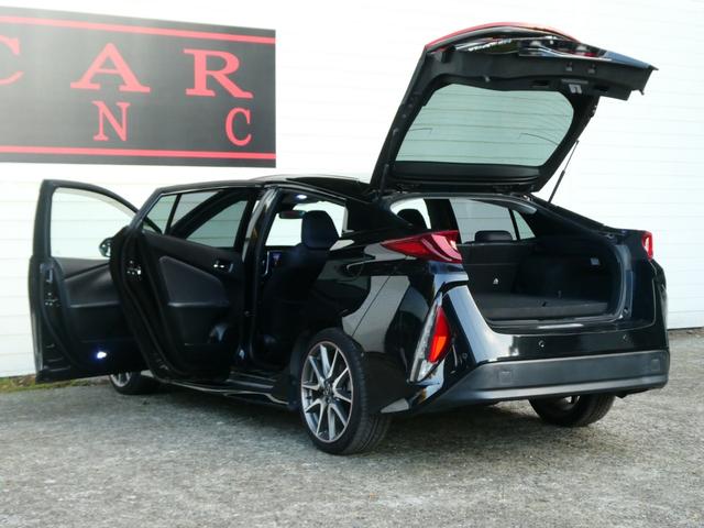 プリウスＰＨＶ Ａ　トヨタセーフティ　コーナーセンサー　レーダークルコン　衝突軽減　ドラレコ　Ｐアシスト　レーンアシスト　シートヒーター　ステアヒーター　ステリモ　ＴＲＤエアロ　Ｂカメラ　ＥＴＣ２．０　純正ＳＤナビ（30枚目）