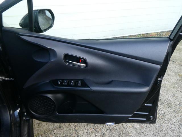 プリウスＰＨＶ Ａ　トヨタセーフティ　コーナーセンサー　レーダークルコン　衝突軽減　ドラレコ　Ｐアシスト　レーンアシスト　シートヒーター　ステアヒーター　ステリモ　ＴＲＤエアロ　Ｂカメラ　ＥＴＣ２．０　純正ＳＤナビ（31枚目）