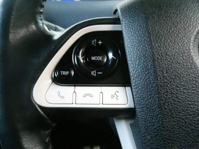 プリウスＰＨＶ Ａ　トヨタセーフティ　コーナーセンサー　レーダークルコン　衝突軽減　ドラレコ　Ｐアシスト　レーンアシスト　シートヒーター　ステアヒーター　ステリモ　ＴＲＤエアロ　Ｂカメラ　ＥＴＣ２．０　純正ＳＤナビ（49枚目）