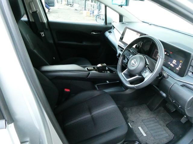 ノート Ｘ　プロパイロット　衝突軽減　全方位カメラ　コーナーセンサー　バックカメラ　レーンアシスト　ステリモ　デジタルミラー　シートヒーター　ステアヒーター　純正メモリーナビ　フルセグ　ＨＤＭＩ　ビルトインＥＴＣ（12枚目）