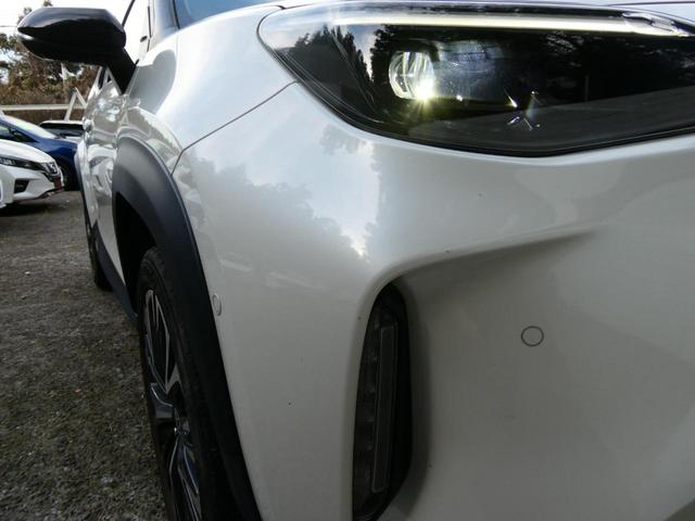 ヤリスクロス ハイブリッドＺ　トヨタセーフティ　衝突軽減　ＡＣ１００Ｖ　コーナーセンサー　全方位カメラ　Ｂカメラ　レーンアシスト　ステリモ　ＥＴＣ　シートヒーター　パワーシート　ドラレコ　ＢＳＭ　純正メモリーナビ　オートハイビーム（60枚目）