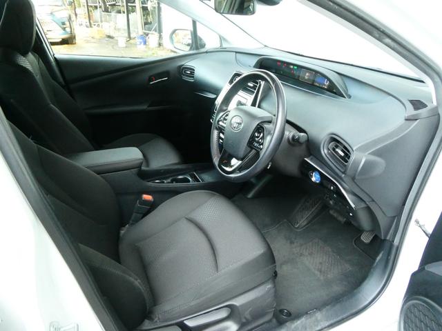 プリウス S レーダークルコン 衝突軽減 AC100V トヨタセーフティ バックカメラ ステアスイッチ ドラレコ 純正SDナビ フルセグ ビルトインETC コーナーセンサー オートハイビーム 純正15インチAW(12枚目)