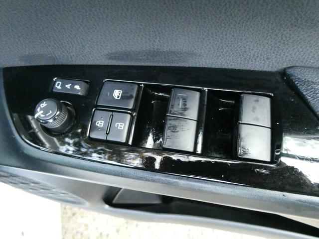 プリウス S レーダークルコン 衝突軽減 AC100V トヨタセーフティ バックカメラ ステアスイッチ ドラレコ 純正SDナビ フルセグ ビルトインETC コーナーセンサー オートハイビーム 純正15インチAW(32枚目)