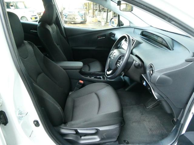 プリウス S レーダークルコン 衝突軽減 AC100V トヨタセーフティ バックカメラ ステアスイッチ ドラレコ 純正SDナビ フルセグ ビルトインETC コーナーセンサー オートハイビーム 純正15インチAW(33枚目)