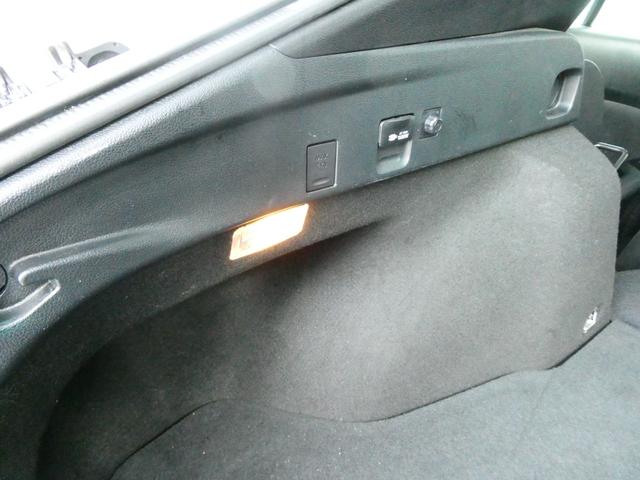 プリウス S レーダークルコン 衝突軽減 AC100V トヨタセーフティ バックカメラ ステアスイッチ ドラレコ 純正SDナビ フルセグ ビルトインETC コーナーセンサー オートハイビーム 純正15インチAW(46枚目)