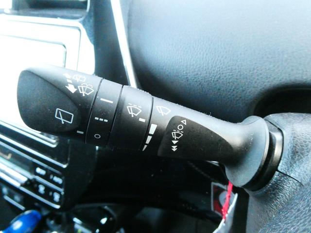 プリウス S レーダークルコン 衝突軽減 AC100V トヨタセーフティ バックカメラ ステアスイッチ ドラレコ 純正SDナビ フルセグ ビルトインETC コーナーセンサー オートハイビーム 純正15インチAW(50枚目)