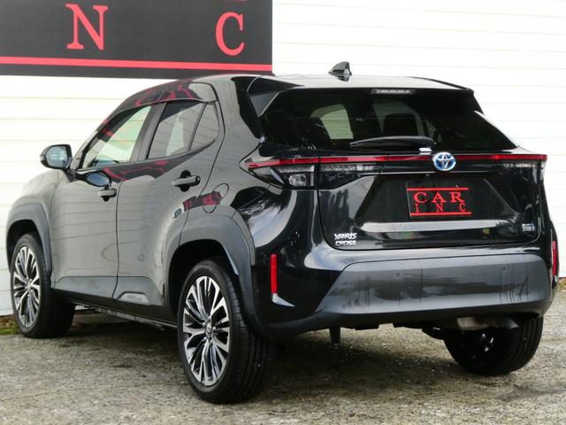 ヤリスクロス ハイブリッドＧ　トヨタセーフティ　衝突軽減　全方位カメラ　レーダークルコン　ＡＣ１００Ｖ　レーンアシスト　ＥＴＣ　ＢＳＭ　ステリモ　ドラレコ　コーナーセンサー　純正メモリーナビ　Ｂｌｕｅｔｏｏｔｈ　オートハイビーム（22枚目）