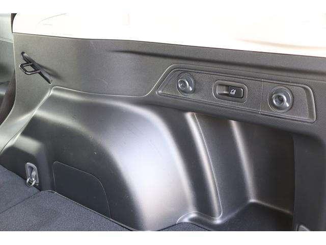 フォレスター アドバンスパワーリヤゲート　ルーフレールＦＳＢカメラナビ　ＥＴＣ　ドラレコ　オートビークルホールド　シートヒーター　スマートリヤビューミラー　ドライバーモニタリングシステム　ステアリングヒーター　シートポジションメモリー　スバルリヤビークルディテクション（53枚目）