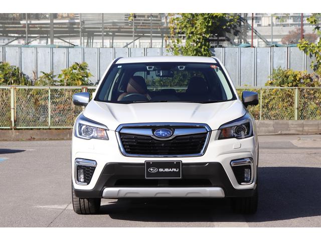 フォレスター アドバンス本革シート　パワーリヤゲートＦＳＢカメラ８型ナビ　ＥＴＣ　ドラレコ　スマートリヤビューミラー　ステアリングヒーター　オートビークルホールード　ドライバーモニタリングシステム　シートポジションメモリーアルミペダル　Ｘモードリヤビークルディテクション（4枚目）