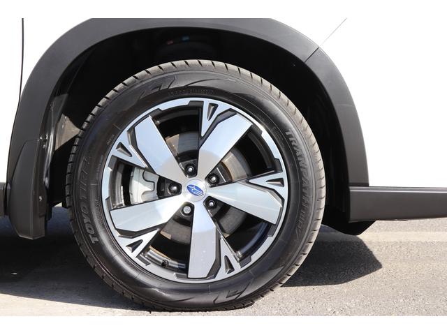 フォレスター アドバンス本革シート　パワーリヤゲートＦＳＢカメラ８型ナビ　ＥＴＣ　ドラレコ　スマートリヤビューミラー　ステアリングヒーター　オートビークルホールード　ドライバーモニタリングシステム　シートポジションメモリーアルミペダル　Ｘモードリヤビークルディテクション（7枚目）