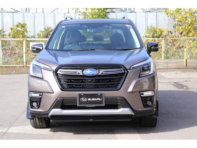 フォレスター アドバンス 8型ナビ本革シートパワーリヤゲートFSBカメラ オートビークルホールード ドライバーモニタリングシステム ステアリングヒーター シートポジションメモリー アルミペダル ルーフレール リヤビークルディテクション(4枚目)