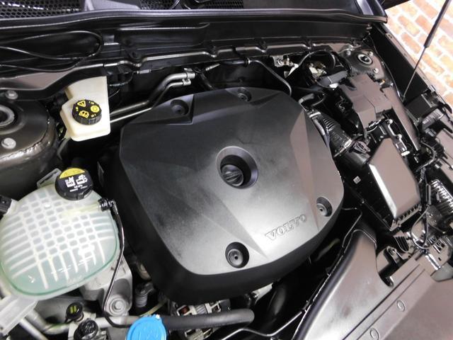 ＸＣ４０ Ｔ４　ＡＷＤ　インスクリプション　インテリセーフ　アンバー革　サンルーフ　ナビ　ＤＴＶ　ハーマンカードン　全方位カメラ　スマートキー　ＤＳＲＣ　オートＬＥＤ　アイシン製８速オートマ　禁煙車　ワンオーナー　整備記録簿　２０１９モデル（45枚目）