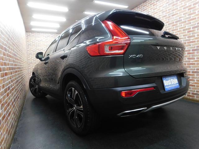 ＸＣ４０ Ｔ４　ＡＷＤ　インスクリプション　インテリセーフ　アンバー革　サンルーフ　ナビ　ＤＴＶ　ハーマンカードン　全方位カメラ　スマートキー　ＤＳＲＣ　オートＬＥＤ　アイシン製８速オートマ　禁煙車　ワンオーナー　整備記録簿　２０１９モデル（58枚目）