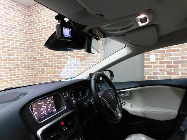 Ｖ４０ Ｄ４　インスクリプション　ディーゼルターボ　２０１８モデル　インテリＳ　ブロンド革　パノラマルーフ　ナビ　バックカメラ　スマキー　ハーマンカードン　Ｐアシストパイロット　ドライブレコーダー　デイタイムＬＥＤ　禁煙車　整備記録簿（42枚目）