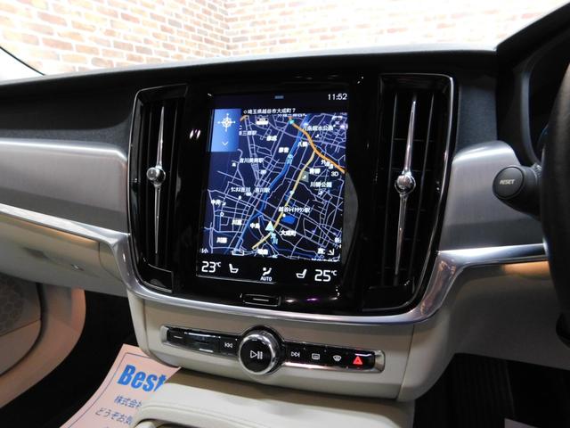 Ｖ９０ Ｔ５　モメンタム　インテリセーフ　ブロンド革　純正ナビ　ＤＴＶ　全方位カメラ　スマートキー　ＤＳＲＣ　Ｐアシストパイロット　トールハンマーＬＥＤ　ドライブレコーダー　パワーバックドア　禁煙車　２０１７モデル（9枚目）