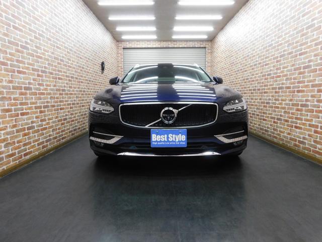 Ｖ９０ Ｔ５　モメンタム　インテリセーフ　ブロンド革　純正ナビ　ＤＴＶ　全方位カメラ　スマートキー　ＤＳＲＣ　Ｐアシストパイロット　トールハンマーＬＥＤ　ドライブレコーダー　パワーバックドア　禁煙車　２０１７モデル（54枚目）