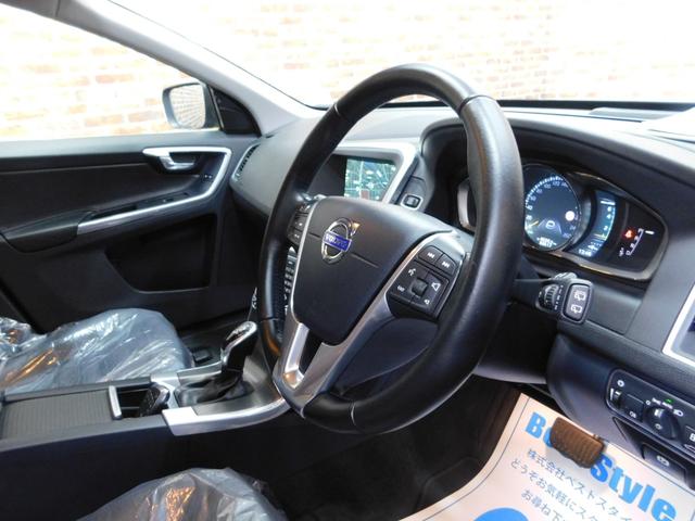 ＸＣ６０ Ｔ５　ＡＷＤ　ＳＥ　インテリセーフ　黒革　ナビ　サイド＆バックカメラ　スマートキー　ＤＳＲＣ　前後ドライブレコーダー（純正）　オートキセノン　アイシン製６速オートマ　禁煙車　ワンオーナー　整備記録簿全Ｄ　２０１６モデル（39枚目）