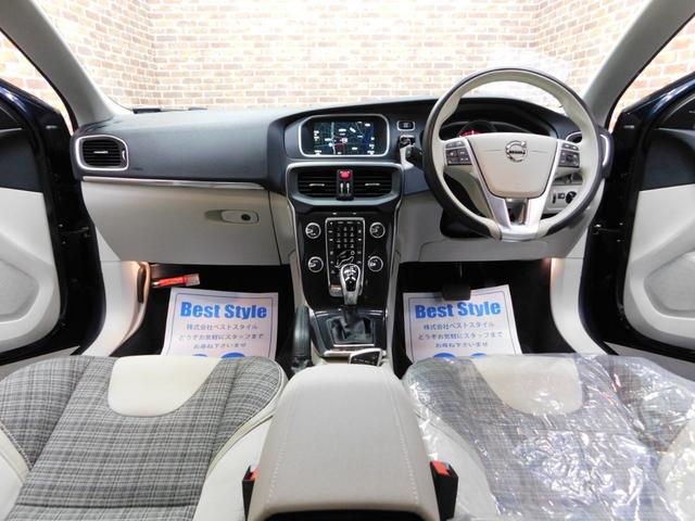 Ｖ４０ Ｄ４　モメンタム　ディーゼルターボ　シティウィーブハーフ革　ナビ　ＤＴＶ　バックカメラ　スマートキー　ＤＳＲＣ　トールハンマーＬＥＤヘッドライト　アイシン製８速オートマ　禁煙車　ワンオーナー　整備記録簿　２０１７モデル（5枚目）