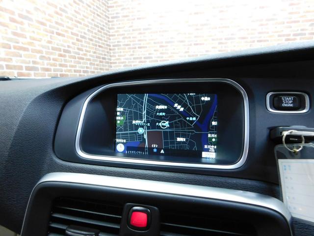 Ｖ４０ Ｄ４　モメンタム　ディーゼルターボ　シティウィーブハーフ革　ナビ　ＤＴＶ　バックカメラ　スマートキー　ＤＳＲＣ　トールハンマーＬＥＤヘッドライト　アイシン製８速オートマ　禁煙車　ワンオーナー　整備記録簿　２０１７モデル（9枚目）