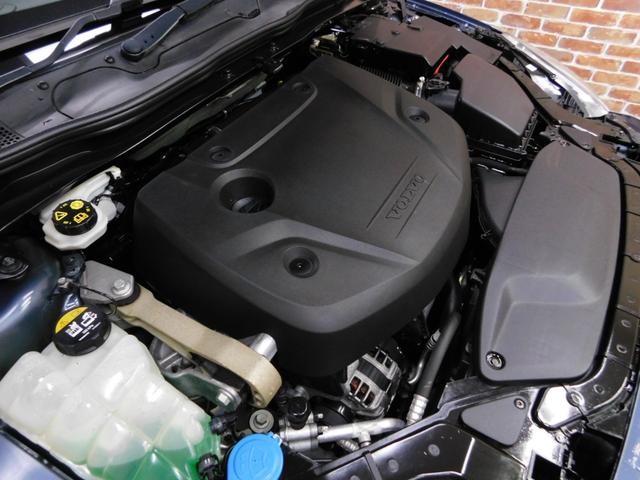 Ｖ４０ Ｄ４　モメンタム　ディーゼルターボ　シティウィーブハーフ革　ナビ　ＤＴＶ　バックカメラ　スマートキー　ＤＳＲＣ　トールハンマーＬＥＤヘッドライト　アイシン製８速オートマ　禁煙車　ワンオーナー　整備記録簿　２０１７モデル（46枚目）