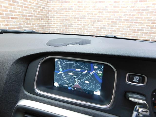 Ｖ４０ Ｄ４　インスクリプション　ディーゼルターボ　インテリセーフ　ブロンド革　ナビ　ＤＴＶ　ハーマンカードン　バックカメラ　スマキー　ＤＳＲＣ　ＬＥＤへッド　アイシン製８速ＡＴ　禁煙車　ワンオーナー　整備記録簿　２０１７モデル（30枚目）