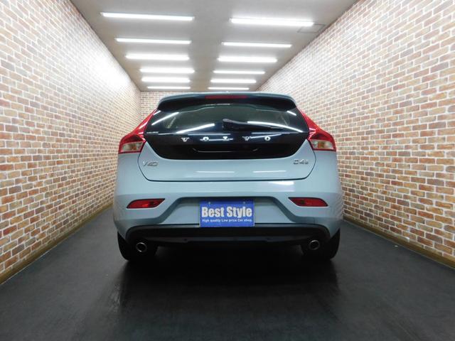 Ｖ４０ Ｄ４　インスクリプション　ディーゼルターボ　インテリセーフ　ブロンド革　ナビ　ＤＴＶ　ハーマンカードン　バックカメラ　スマキー　ＤＳＲＣ　ＬＥＤへッド　アイシン製８速ＡＴ　禁煙車　ワンオーナー　整備記録簿　２０１７モデル（58枚目）
