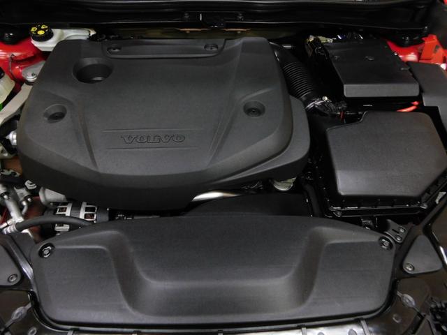 Ｖ４０ Ｄ４　Ｒデザイン　チューンド　バイ　ポールスター　ディーゼルターボ　５０台特別限定車　インテリセーフ　黒革　ナビ　バックカメラ　スマートキー　ＤＳＲＣ　ＬＥＤ　新品タイヤ４本取り付け　アイシン製８速オートマ　ワンオーナー　整備記録簿　２０１８モデル（57枚目）