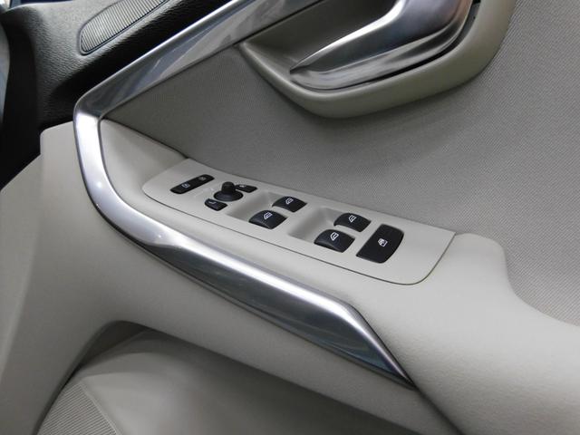 Ｖ４０ Ｔ３　タックエディション　特別仕様車　インテリセーフ　シティウィーブシート　ナビ　バックカメラ　スマートキー　ＤＳＲＣ　デイタイムＬＥＤ　Ｐアシストパイロット　ドラレコ　アイシン製６速オートマ　整備記録簿　２０１９最終モデル（36枚目）