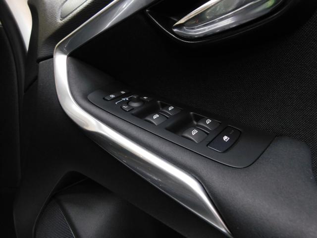 Ｖ４０ Ｄ４　モメンタム　ディーゼルターボ　インテリセーフ　ハーフ革　ナビ　ＤＴＶ　バックカメラ　スマキー　ＤＳＲＣ　前後ドライブレコーダー（純正）　デイタイムＬＥＤ　アイシン８速ＡＴ　禁煙車　１オナ　整備記録簿　２０１９最終（40枚目）