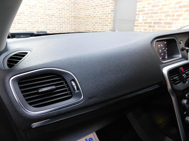Ｖ４０ Ｄ４　モメンタム　ディーゼルターボ　インテリセーフ　ハーフ革　ナビ　ＤＴＶ　バックカメラ　スマキー　ＤＳＲＣ　前後ドライブレコーダー（純正）　デイタイムＬＥＤ　アイシン８速ＡＴ　禁煙車　１オナ　整備記録簿　２０１９最終（46枚目）