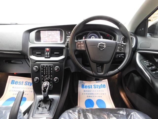 Ｖ４０ クロスカントリー　Ｔ３　キネティック　インテリセーフ　ナビ　バックカメラ　Ｂｌｕｅｔｏｏｔｈ　オートＬＥＤヘッド　前後ドライブレコーダー（純正）　アイシン製６速オートマ　ドアバイザー　禁煙車　ワンオーナー　整備記録簿　２０１８モデル（33枚目）