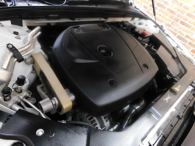 Ｖ６０ Ｔ５　インスクリプション　インテリセーフ　ブロンド革　サンＲ　ナビ　ＤＴＶ　全方位カメラ　スマキー　ハーマンカードン　ヘッドアップＤ　前後ドラレコ　Ｐアシストパイロット　アイシン８速オートマ　禁煙車　整備記録簿　２０１９モデル（46枚目）