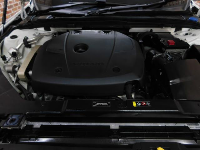 Ｖ６０ Ｔ５　インスクリプション　インテリセーフ　ブロンド革　サンルーフ　ナビ　ＤＴＶ　全方位カメラ　スマキー　ＤＳＲＣ　ドラレコ　ＬＥＤ　ｈａｒｍａｎｋａｒｄｏｎ　アイシン８速オートマ　禁煙車　１オナ　整備記録簿　２０２０モデル（47枚目）