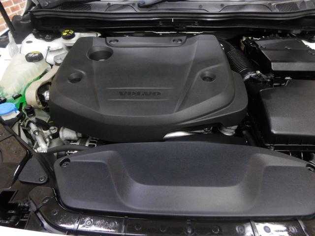 Ｖ４０ Ｄ４　Ｒデザイン　ポールスターエディション　ディーゼルターボ　１５０台特別限定車　インテリ　黒革　ナビ　ハーマンカードン　バックカメラ　スマキー　ＤＳＲＣ　オートＬＥＤ　ドラレコ　アイシン８速オートマ　禁煙車　１オナ　整備記録簿　２０１７モデル（46枚目）