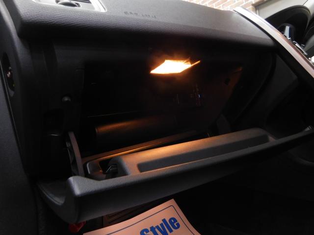 ＸＣ６０ Ｔ５　ＳＥ　セーフティｐｋｇ　黒革　ナビ　ＤＴＶ　サイド＆バックカメラ　スマキー　ＥＴＣ　オートキセノン　ドライブレコーダー　レーダー探知器　アイシン８速オートマ　ＥＲＳＴ製１９インチ　整備記録簿　２０１４モデル（39枚目）