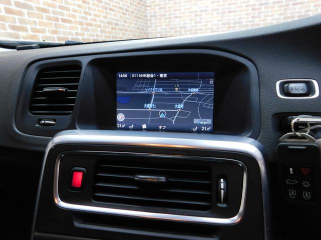 Ｖ６０ Ｔ５　ＳＥ　セーフティｐｋｇ　黒革　ナビ　ＤＴＶ　バックカメラ　ＥＴＣ　オートキセノン　アイシン製８速オートマ　禁煙車　整備記録簿　２０１４モデル（9枚目）