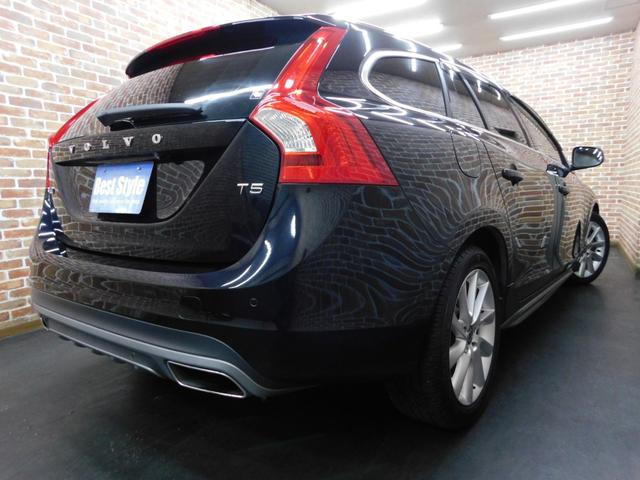 Ｖ６０ Ｔ５　ＳＥ　セーフティｐｋｇ　黒革　ナビ　ＤＴＶ　バックカメラ　ＥＴＣ　オートキセノン　アイシン製８速オートマ　禁煙車　整備記録簿　２０１４モデル（51枚目）