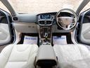 Ｖ４０ Ｄ４　インスクリプション　ディーゼルターボ　インテリセーフ　ブロンド革　ナビ　ＤＴＶ　ハーマンカードン　バックカメラ　スマキー　ＤＳＲＣ　ＬＥＤへッド　アイシン製８速ＡＴ　禁煙車　ワンオーナー　整備記録簿　２０１７モデル（5枚目）