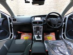 【日本中のボルボが欲しい方大集合】特に『Ｖ４０』『Ｖ５０』『Ｖ６０』『Ｖ７０』『ＸＣ４０』『ＸＣ６０』シリーズをお探しのお客様は当社へお任せ♪あなたもお洒落な【ボルボオーナー】になりませんか？ 4