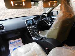 【自動車公正取引協議会・埼玉県中古自動車販売商工組合など各組織に加盟】車種専門の整備士による最大１２０項目にわたる展示前点検や納車前完成検査を行いますのでご安心してお乗り頂けます♪ 6
