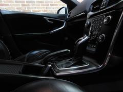 【当社のこだわりの一つ】販売価格に制限なく、全車輌きちんと法定点検整備を行った上でご納車させて頂きます。エンジンオイル、オイルエレメントに関しましては汚れ具合に関わらず全て交換致します♪ 5