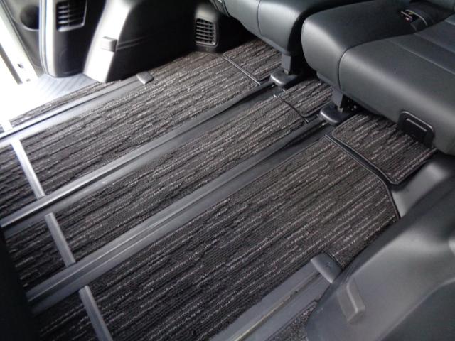 ヴェルファイアハイブリッド ＺＲ　Ｇエディション　フルバンパー仕様モデリスタ製エアロツアラーキット　モデリスタ製サスペンション　黒革　純正後席モニター　ＬＥＤデイライト　シートヒーター　ステリングヒーター　ＷＥＤＳ製アルミ　１オーナー禁煙　１５００Ｗ（45枚目）