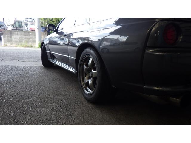 スカイライン GT-R 2.7リッター仕様 ワンオーナー 東名ポンカム 鍛造ピストン HKSGT2530 カムスプロケ EXEDYカーボントリプルクラッチ ER34キャリパー ローター ニスモアーム オーリンズ車高調(10枚目)