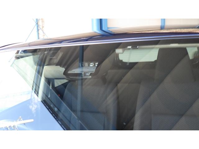 プロボックス ハイブリッドＧＸ　トヨタセーフィティセンス　純正バックカメラ内蔵ミラー　カロッツエリアナビ　フルセグ　キーレス　　プライバシーガラス　社外アルミホイール（10枚目）