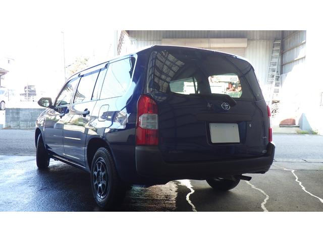 プロボックス ハイブリッドＧＸ　トヨタセーフィティセンス　純正バックカメラ内蔵ミラー　カロッツエリアナビ　フルセグ　キーレス　　プライバシーガラス　社外アルミホイール（12枚目）