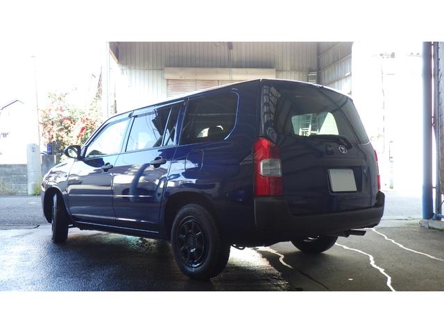 プロボックス ハイブリッドＧＸ　トヨタセーフィティセンス　純正バックカメラ内蔵ミラー　カロッツエリアナビ　フルセグ　キーレス　　プライバシーガラス　社外アルミホイール（13枚目）