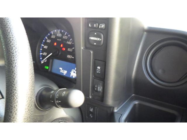 プロボックス ハイブリッドＧＸ　トヨタセーフィティセンス　純正バックカメラ内蔵ミラー　カロッツエリアナビ　フルセグ　キーレス　　プライバシーガラス　社外アルミホイール（22枚目）